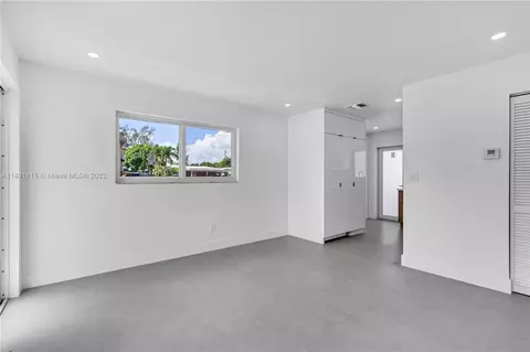 683 E 23rd St, Hialeah, FL 33013 photo 15