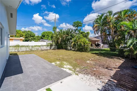 683 E 23rd St, Hialeah, FL 33013 photo 10
