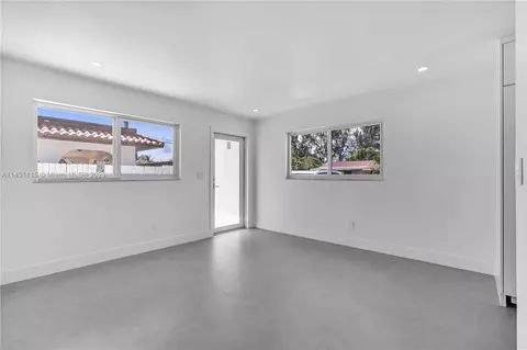 683 E 23rd St, Hialeah, FL 33013 photo 16