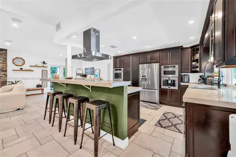 7215 SW 105th Ter, Pinecrest, FL 33156