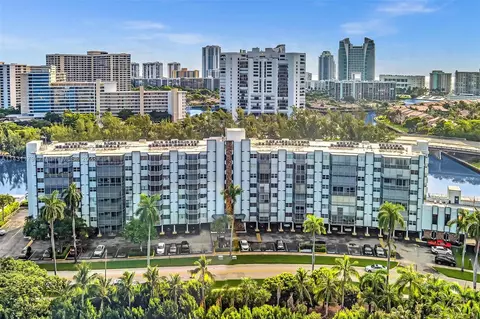 300 Diplomat Pkwy #803, Hallandale Beach, FL 33009