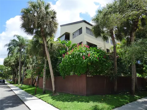 6601 SW 116th Ct #309, Miami, FL 33173
