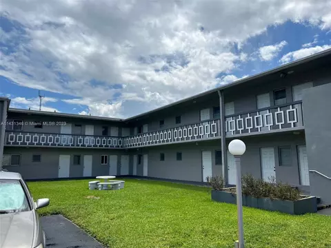 6720 Arbor Dr #109, Miramar, FL 33023