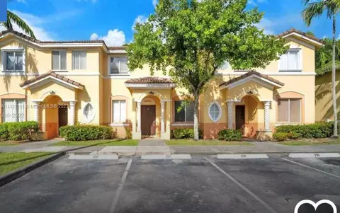 2736 SE 15th Rd, Homestead, FL 33035