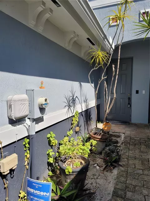 1432 NW 34th Way #1432, Lauderhill, FL 33311