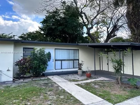 4380 SW 11th St, Plantation, FL 33317