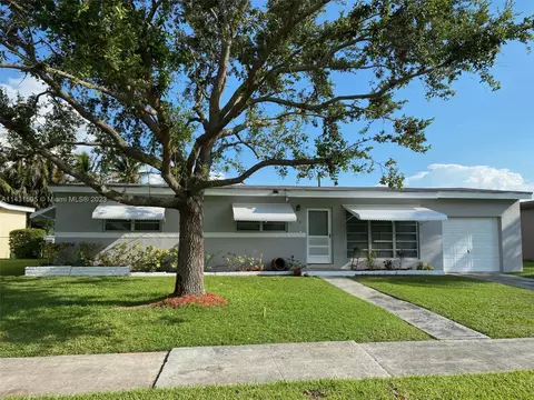 1500 NW 10th St, Homestead, FL 33030