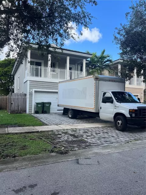 248 SE 32nd Ter, Homestead, FL 33033