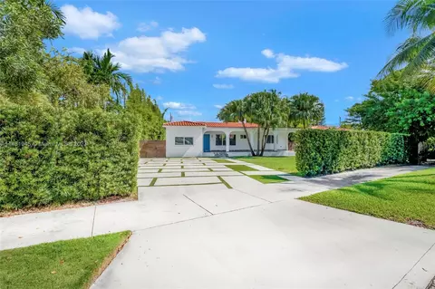 2275 SW 26th Ln, Miami, FL 33133