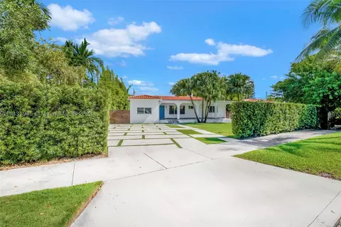 2275 SW 26th Ln, Miami, FL 33133