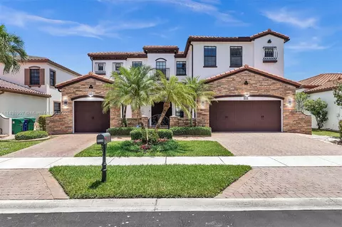 4003 NW 88th Ter, Hollywood, FL 33024