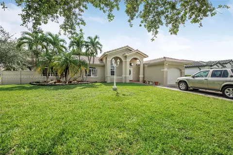 18049 SW 152nd Ave, Miami, FL 33187