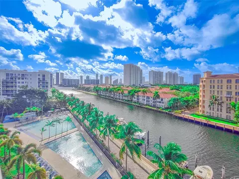 2950 NE 188th St #432, Aventura, FL 33180