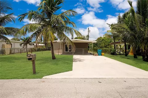 1621 NE 3rd Ct, Boynton Beach, FL 33435