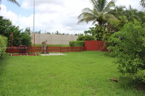 Undisclosed, Hialeah, FL 33015 photo 20