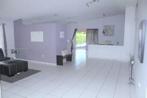 Undisclosed, Hialeah, FL 33015 photo 2