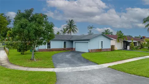 10900 NW 28th St, Sunrise, FL 33322