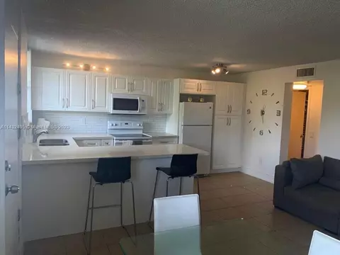 1801 S Treasure Dr #301, North Bay Village, FL 33141