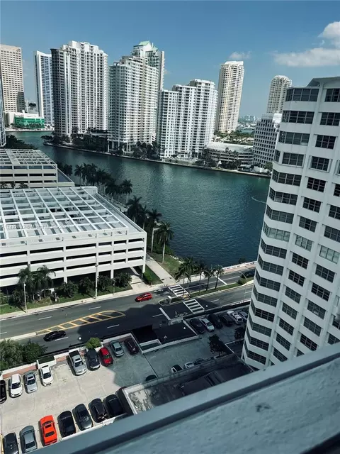 825 Brickell Bay Dr #1947, Miami, FL 33131