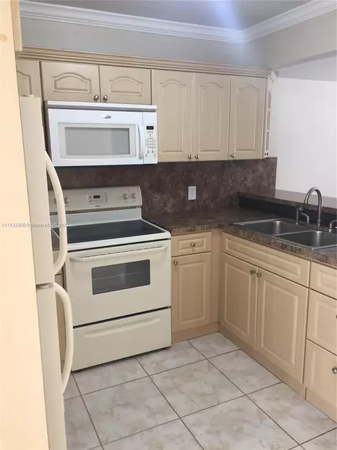 5491 W 22nd Ct #5491, Hialeah, FL 33016 photo 4