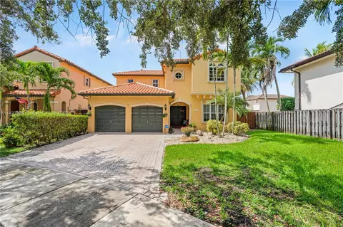 15294 SW 39th Ter, Miami, FL 33185