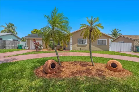 11525 SW 170th St, Miami, FL 33157