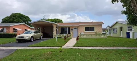 3950 NW 51st Ave, Lauderdale Lakes, FL 33319