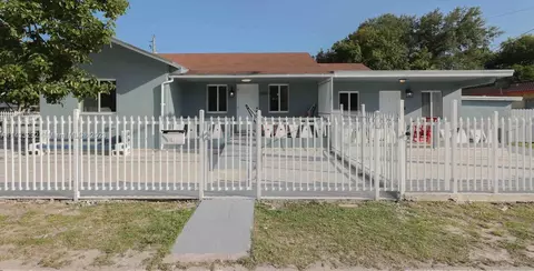 2400 NW 9th St, Miami, FL 33125