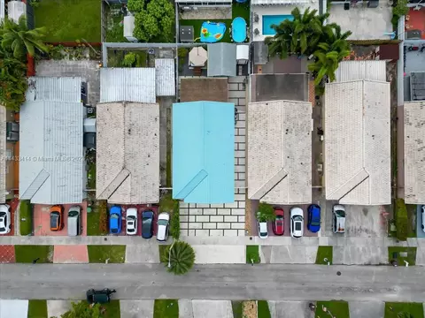 2638 W 69th Ter, Hialeah, FL 33016 photo 35