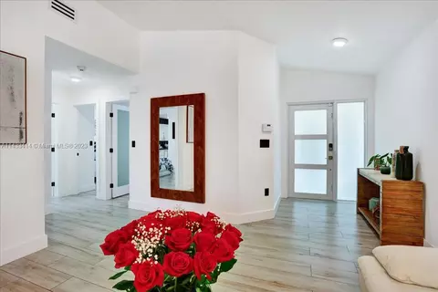 2638 W 69th Ter, Hialeah, FL 33016 photo 3