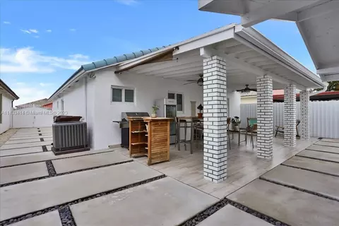 2638 W 69th Ter, Hialeah, FL 33016 photo 30