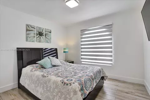 2638 W 69th Ter, Hialeah, FL 33016 photo 11