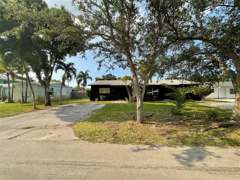 713 SW 14th Ct, Fort Lauderdale, FL 33315