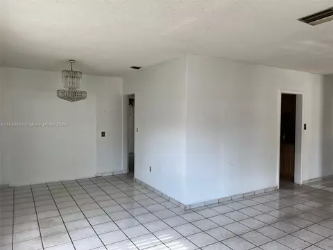 765 E 6th Pl, Hialeah, FL 33010 photo 5
