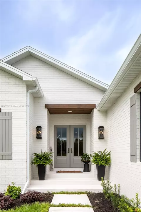 7835 7th Pl, La Belle, FL 33935 photo 2