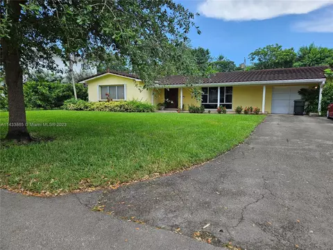 5830 SW 86th St, South Miami, FL 33143