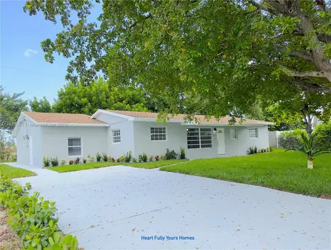 1460 SW 3rd Ter, Deerfield Beach, FL 33441