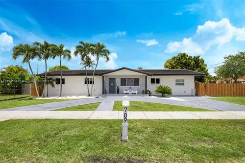 709 SW 106th Ave, Sweetwater, FL 33174