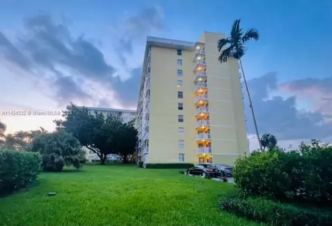 4400 Hillcrest Dr #608A, Hollywood, FL 33021