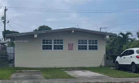 3311 NW 35th St, Miami, FL 33142