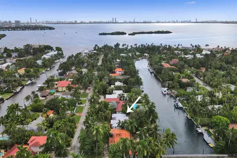924 Belle Meade Island Dr, Miami, FL 33138