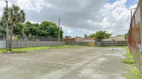 1900 W 68th St #D202, Hialeah, FL 33014 photo 28