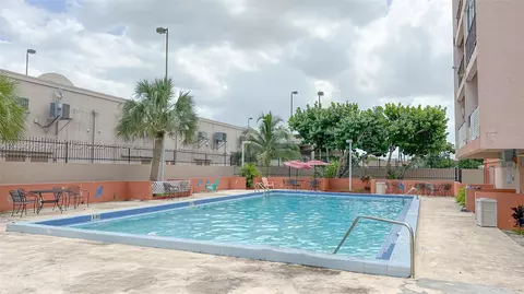 1900 W 68th St #D202, Hialeah, FL 33014 photo 23