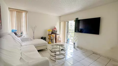 1900 W 68th St #D202, Hialeah, FL 33014 photo 7