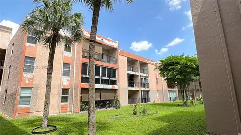 1900 W 68th St #D202, Hialeah, FL 33014 photo 21