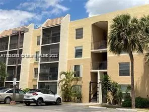 8005 Lake Dr #106, Doral, FL 33166