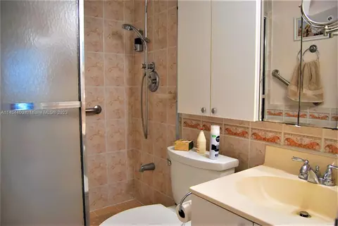 5501 NW 7th St #E109, Miami, FL 33126 photo 8