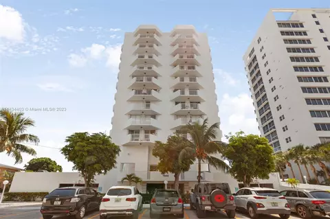 7933 West Dr #1129, North Bay Village, FL 33141
