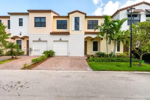 20915 NW 1st Ct, Pembroke Pines, FL 33029