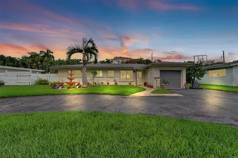 224 S 57th Ter, Hollywood, FL 33023